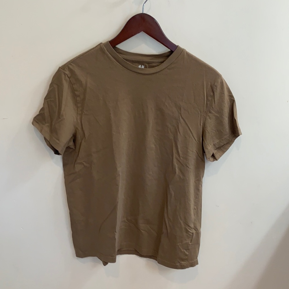Men's t shirt